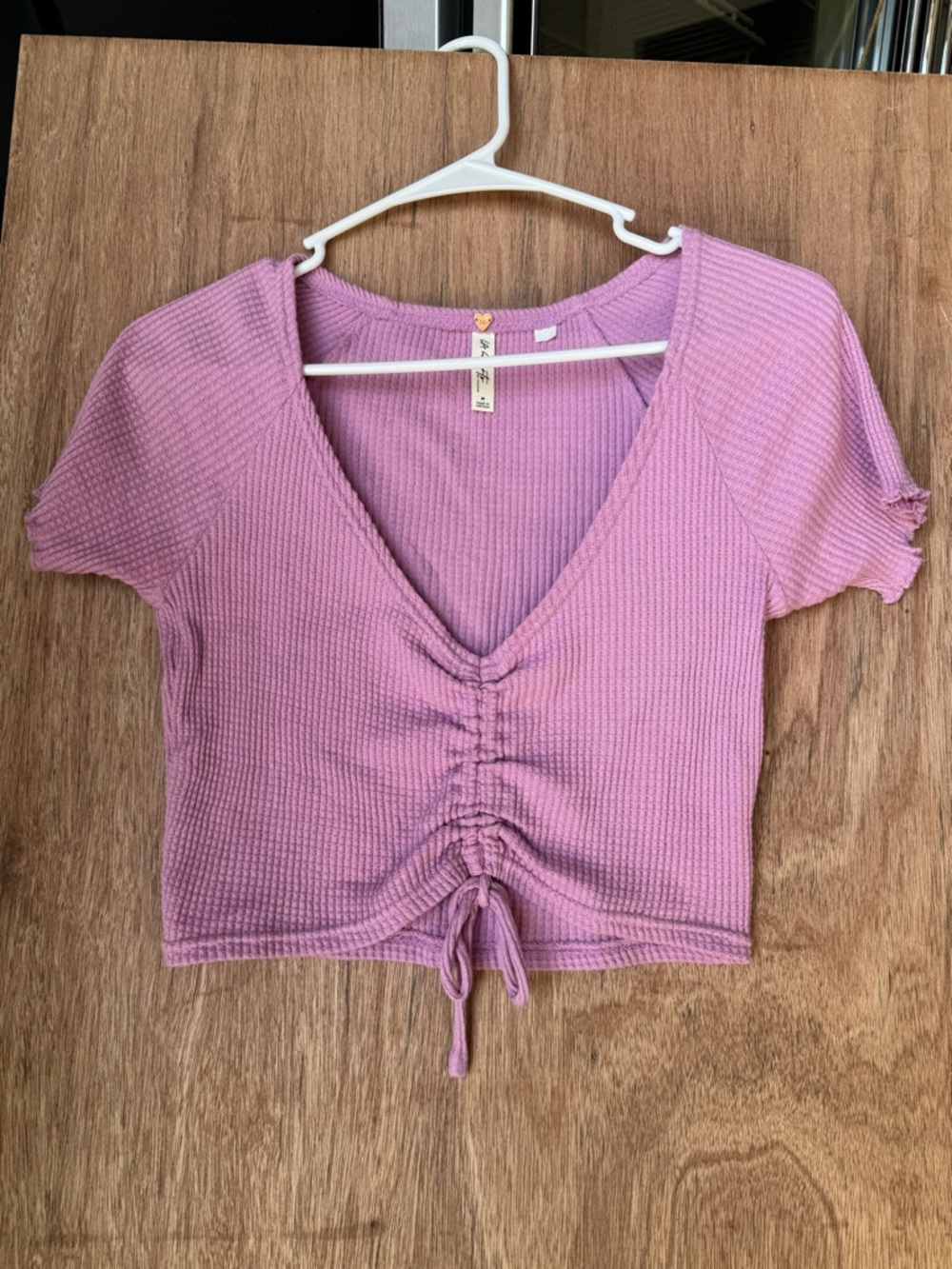 PacSun Lavender Pink Ruched V-Neck Crop Top
